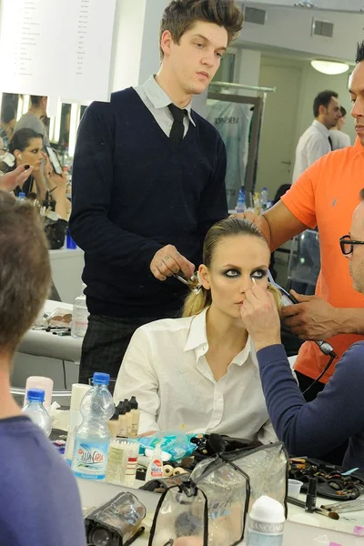 Look 11